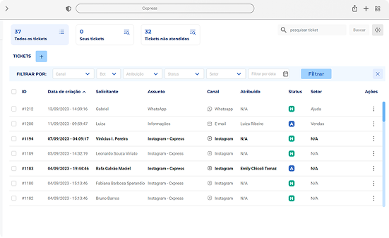 CRM Cxpress com campos personalizados, dados estratégicos, informações customizadas e configuração adaptada ao negócio
